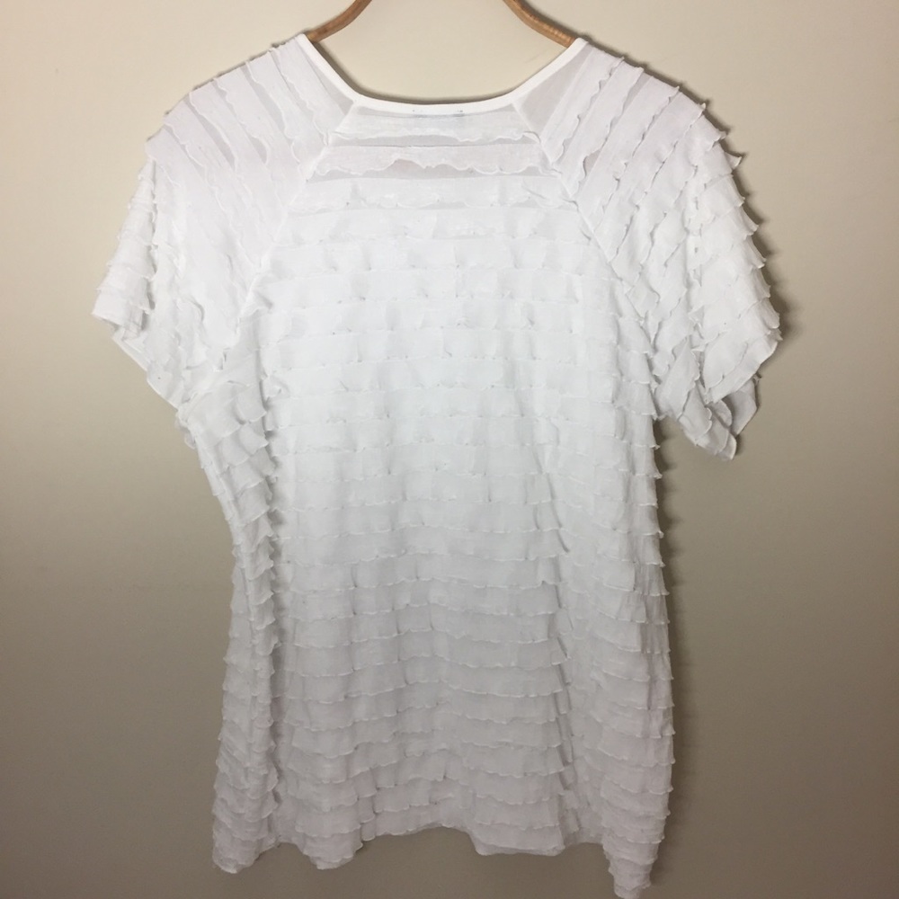 [Ashley J] White Ruffled Top - Picture 5 of 6